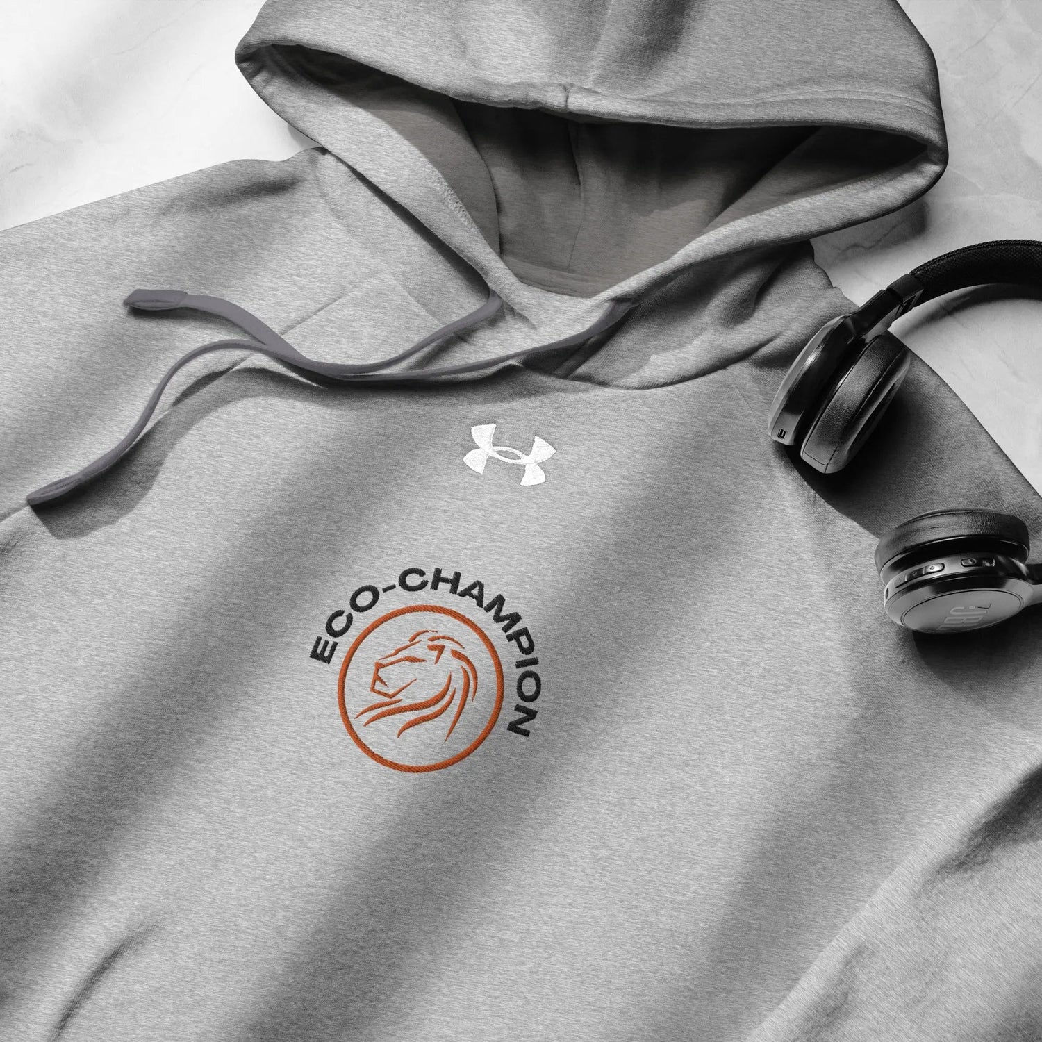Hoodies & Sweatshirts